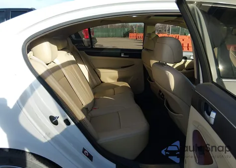 2013 Hyundai Genesis 3.8 z USA, uszkodzony, nr VIN KMHGC4DD4DU222237